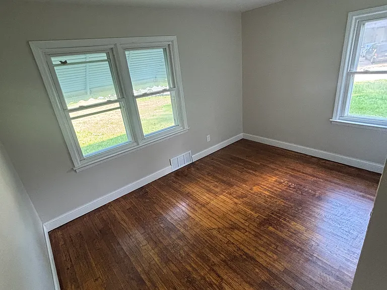 9163 Loganberry Ln — Photo 9