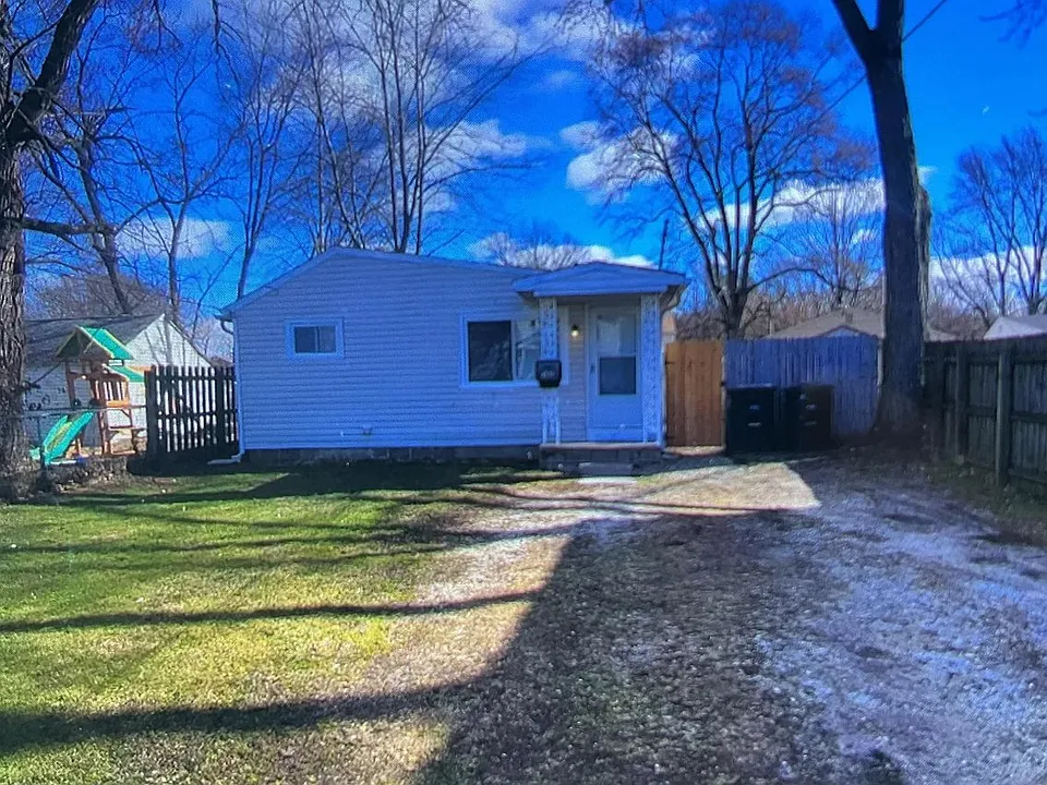 355 Ripley Ave