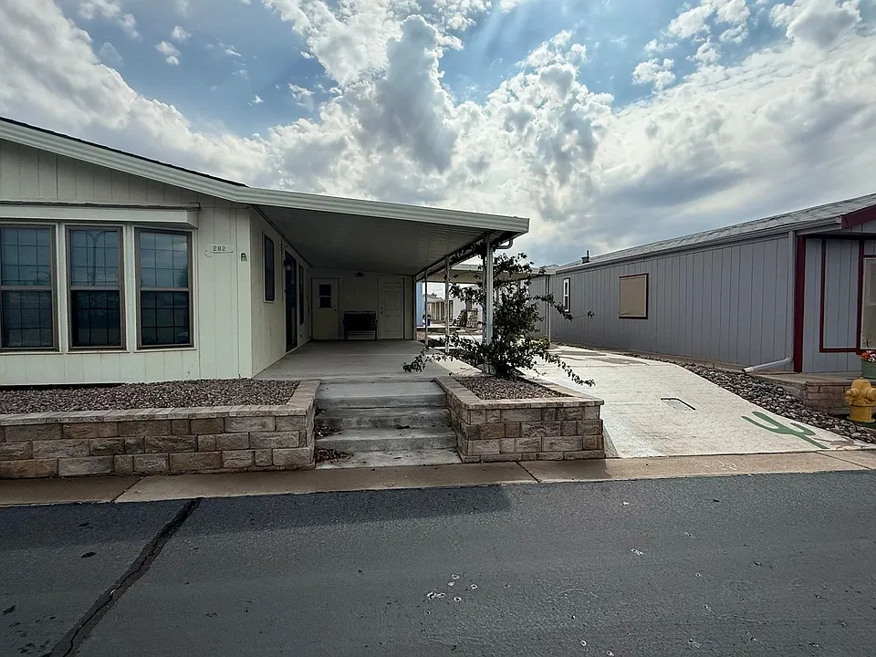 5735 E McDowell Rd #282