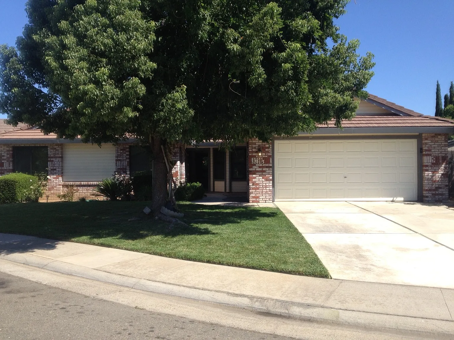 673 Valentine Ct photo 1