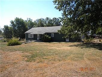 1st image of 640 Edwardsville Dr