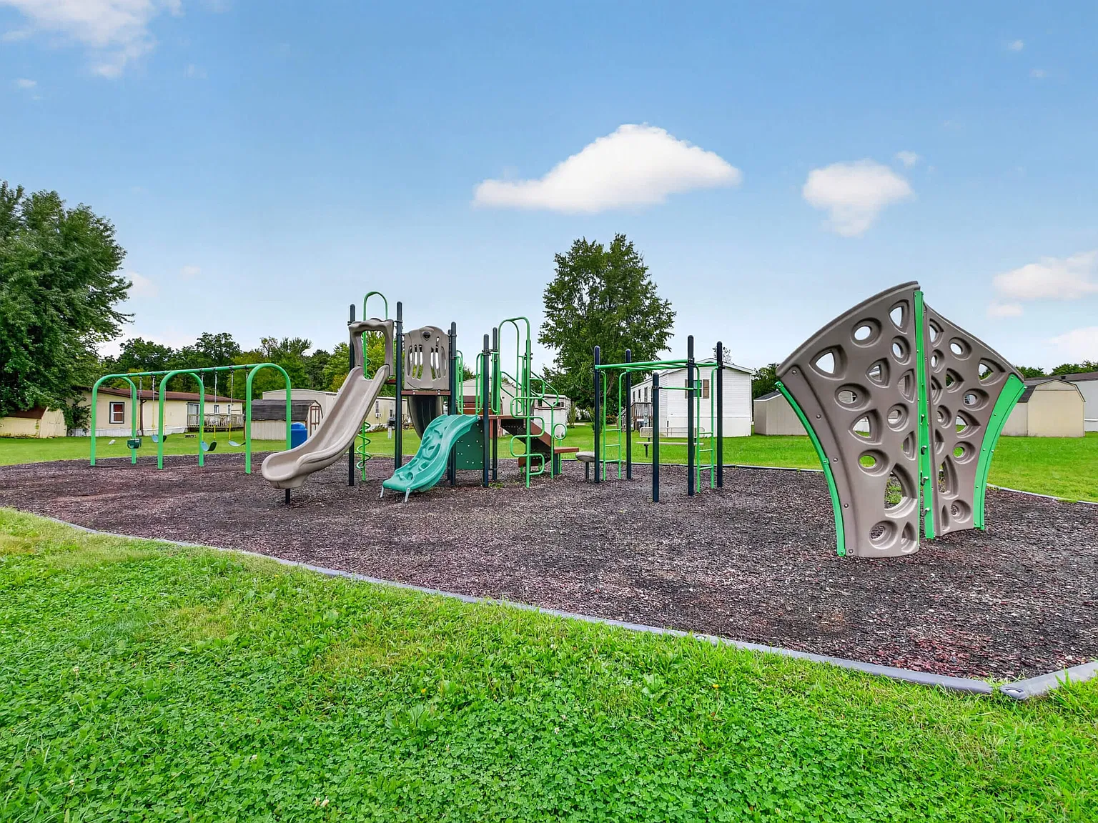 Greenbriar Estates — Photo 2