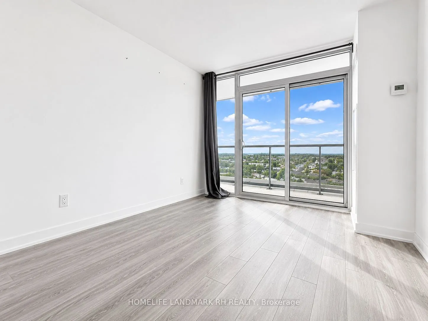 160 Flemington Rd — Photo 3