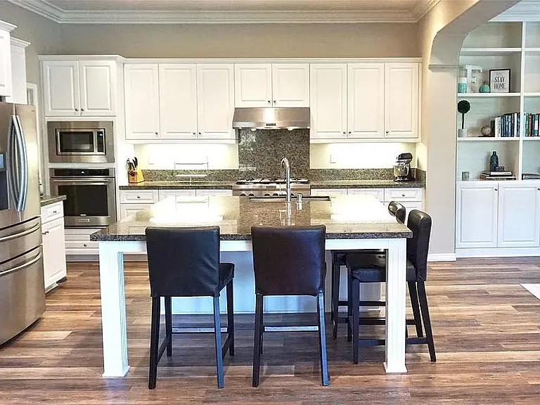 3644 Alander Ct — Photo 2