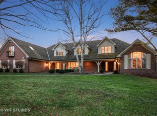 18 Barrington Hills Rd, Barrington, IL 60010