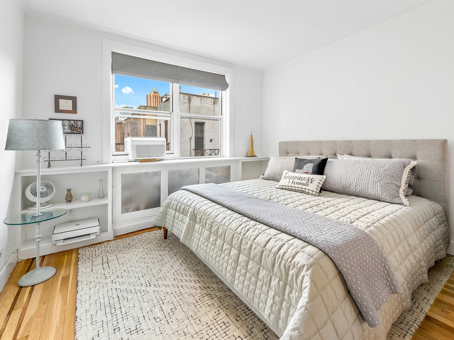 310 W 55th St — Photo 3