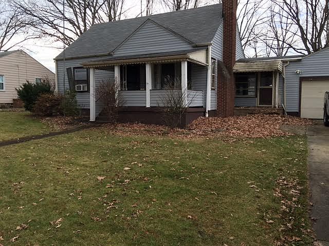 1st image of 450 Moherman Ave