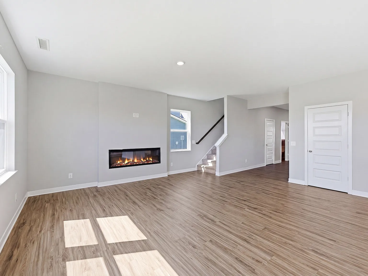 4 bed, 2.5 bath, 3182 sqft, $2,500 — Photo 4