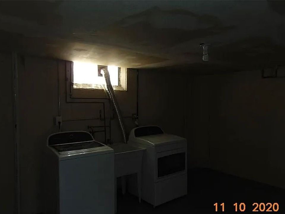 1st image of 27300 Grant St