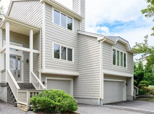 46 Lake Pl N #46, Danbury, CT 06810