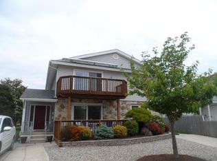 447 Berkshire Dr, Ventnor City, NJ 08406