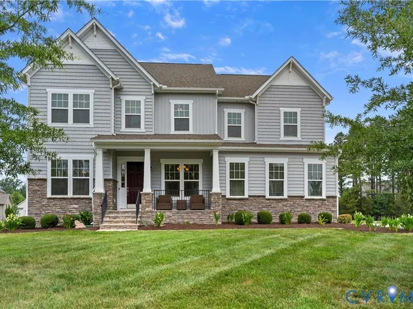 2018 James Overlook Dr, Chester, VA 23836