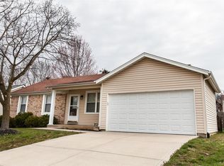 1322 Whispering Ridge Ln, Saint Peters, MO 63376