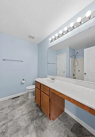 123 Woodlake Ct — Photo 21