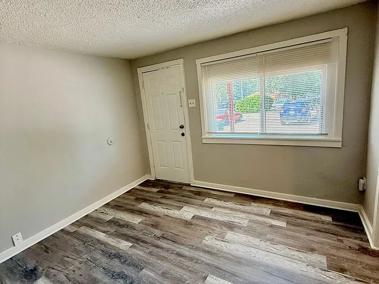 2619 E Willamette Avenue — Photo 22