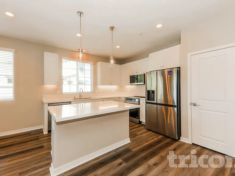 29428 Walnut Tree Way — Photo 3