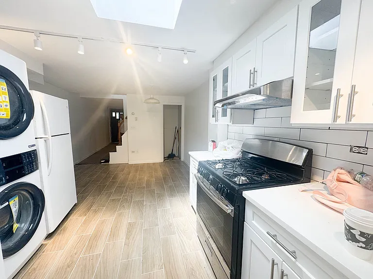 146 Powers St #TWHS — Photo 1