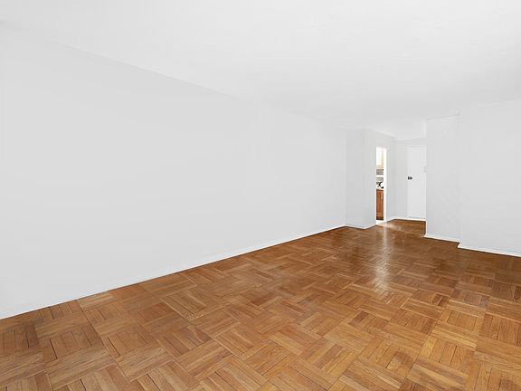 4th image of 209 E 56th St #3AN