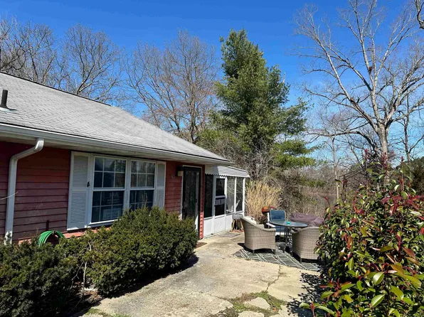 162 Elmtowne Blvd, Hammonton, NJ 08037