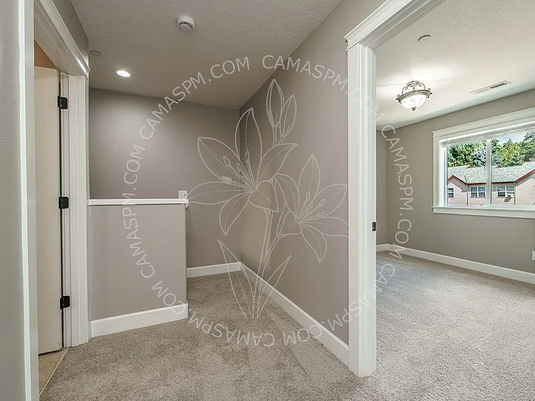 620 NW Ivy St — Photo 31