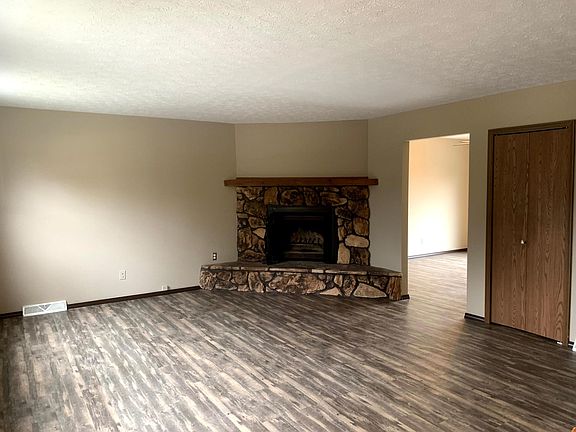 2nd image of 1272 Squires Dr