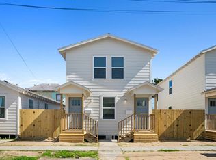 710 38th St, Galveston, TX 77550