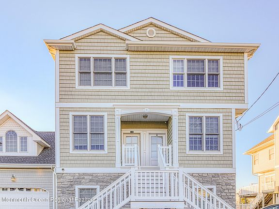 2nd image of 133 Randall Ave