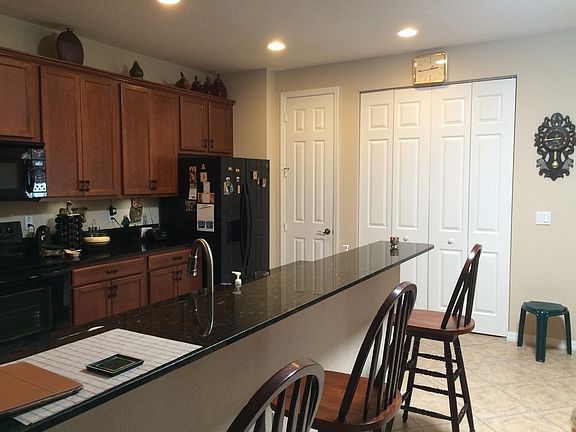 3rd image of 6360 Oxford Cr. #104