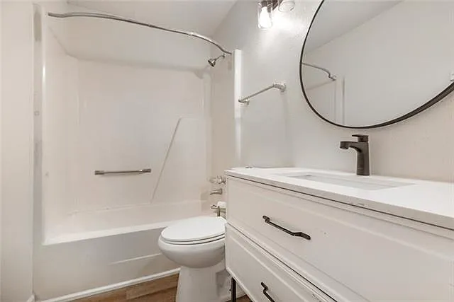 5200 Timber Crest Dr — Photo 7