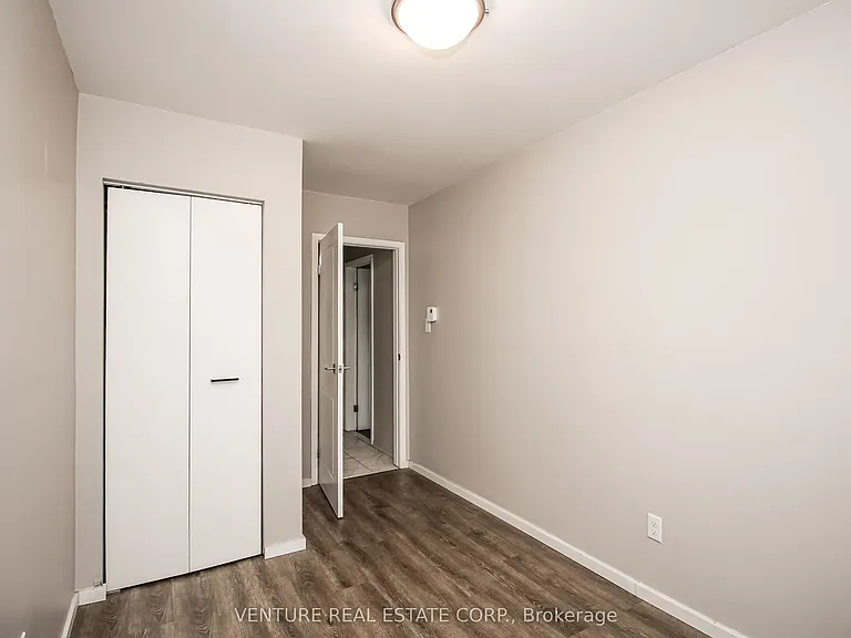 4227 Dundas St W #1 — Photo 15