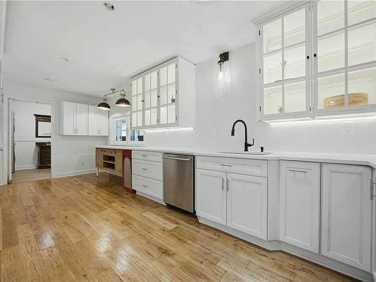 2220 Spring Mill Cv — Photo 14