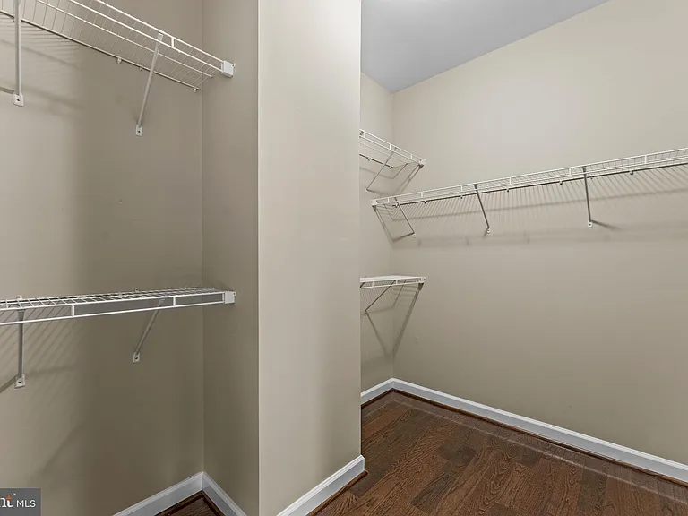 21268 Park Grove Ter — Photo 45