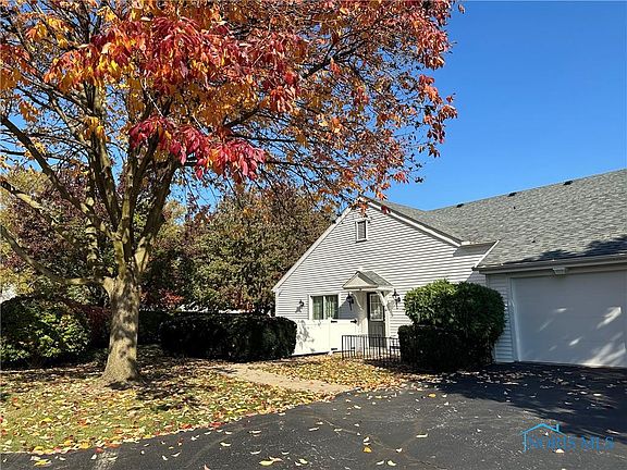 2nd image of 2 Arbor Ct