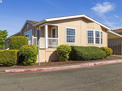 1949 SE Palmquist Rd Unit 100, Gresham, OR, 97080