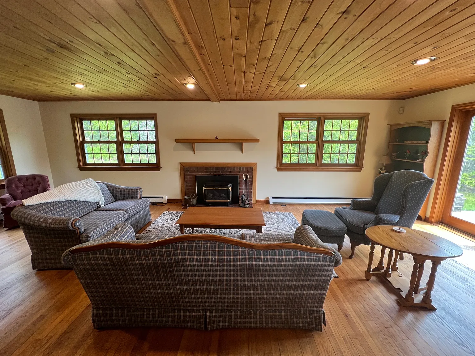 4 bed, 3.5 bath, 2720 sqft, $5,000 — Photo 4