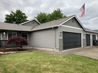 782 Smith St, Harrisburg, OR, 97446