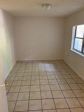5th image of 731 23rd St #2