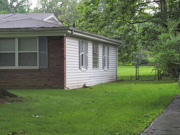 3rd image of 8271 Cadillac Ln