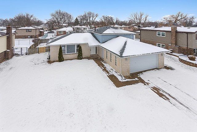 1st image of 6039 Beechwood Rd