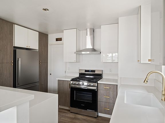 3rd image of 592 Hamilton St #D