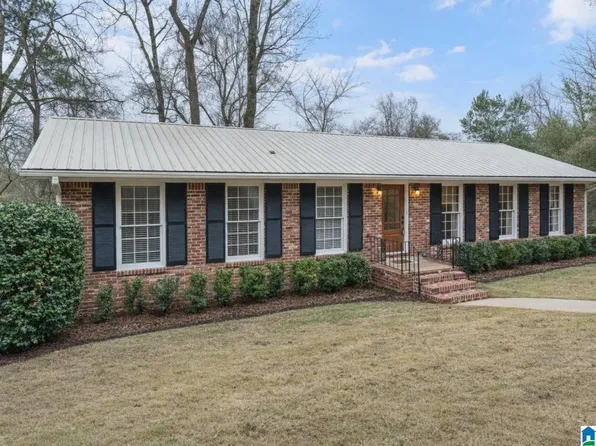 2345 Woodcreek Dr, Birmingham, AL 35226