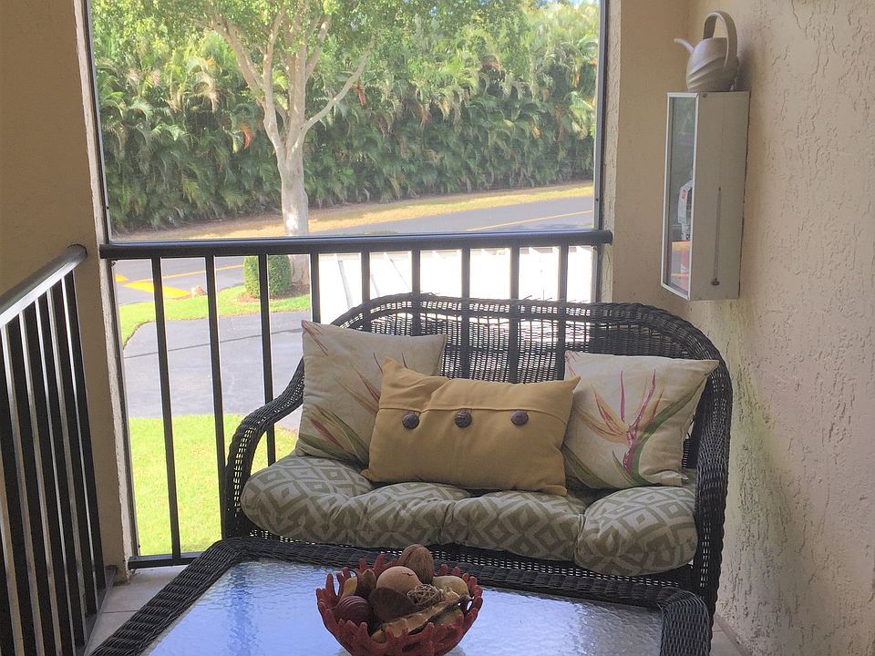 1st image of 8537 Charter Club Cir Unit 10