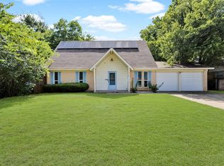 6708 Wagonet Rd, Forest Hill, TX 76140