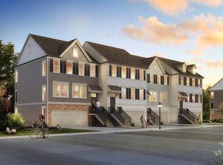 414 Tall Oaks Dr, Warminster, PA 18974