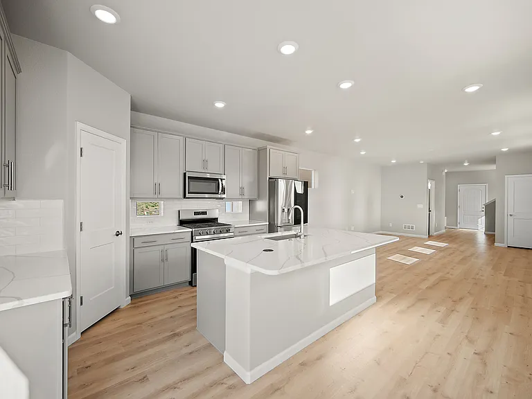 208 N Olympian Dr — Photo 11