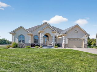 4118 141st St, Urbandale, IA 50322