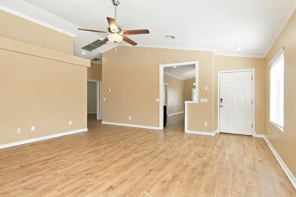 4 bed, 2.0 bath, 1614 sqft, $2,075 — Photo 3