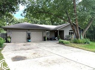 109 Sunset Dr, Algona, IA 50511