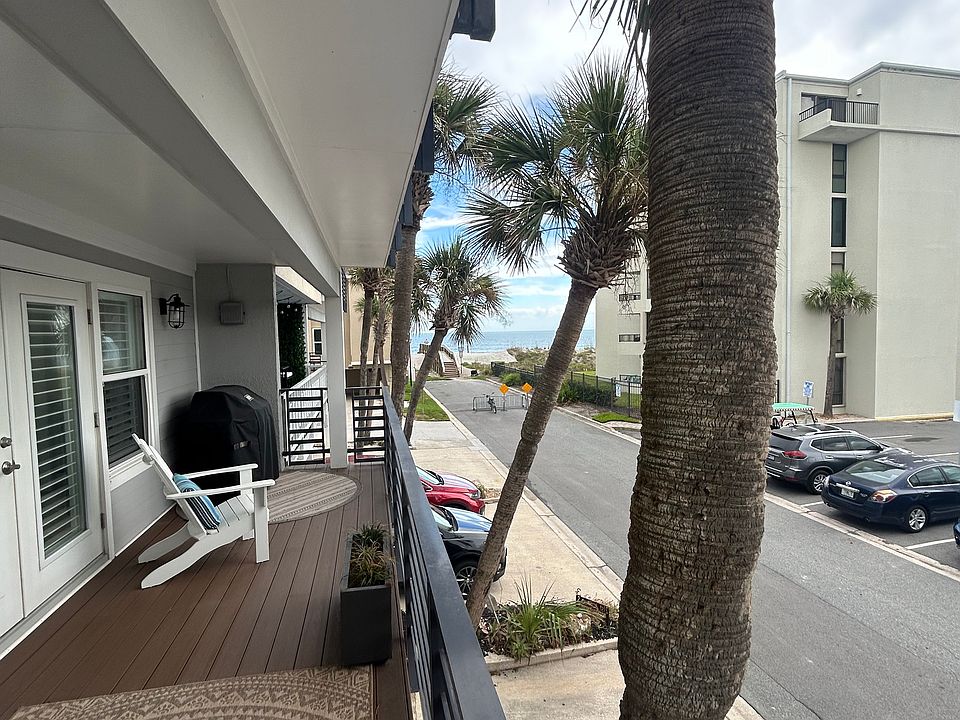 1st image of 7 21st Ave S #7