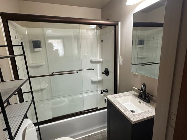 912 Summit St APT C